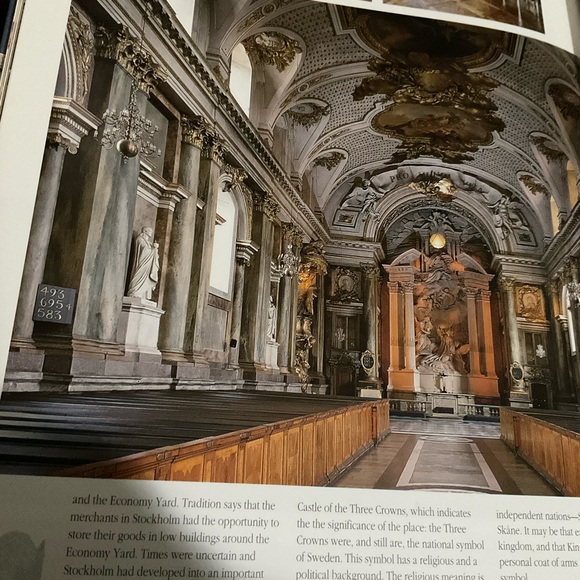 Royal Palaces By M. Morelli Hardcover Book  (Oversized Coffee Table Book) - Picture 4 of 5